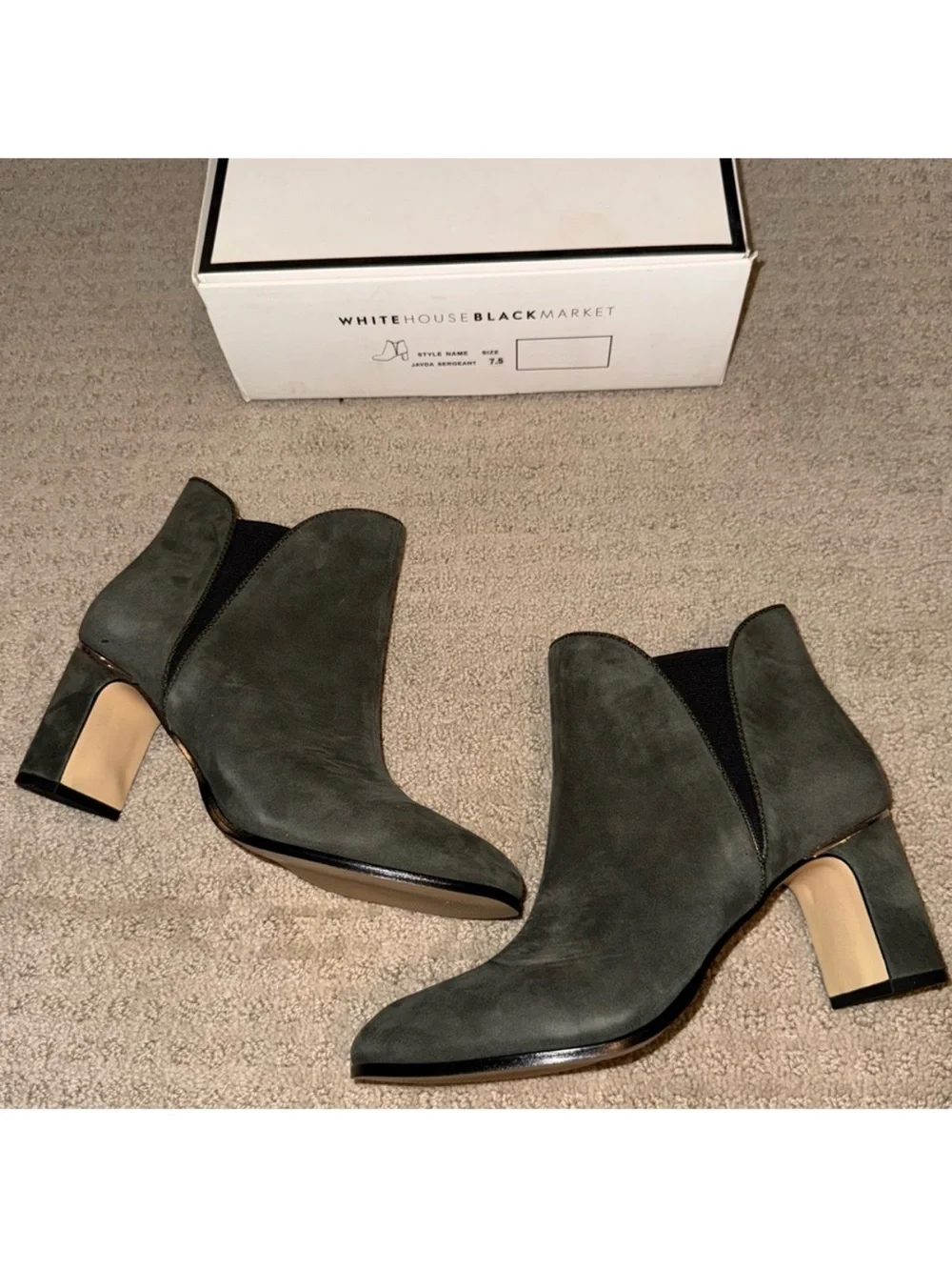 NWT White House Black Market WHBM Green Suede Booties Size 7.5